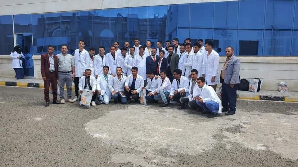 في إطار حرص   الجامعة على الموائمة بين الجانب النظري والعملي في